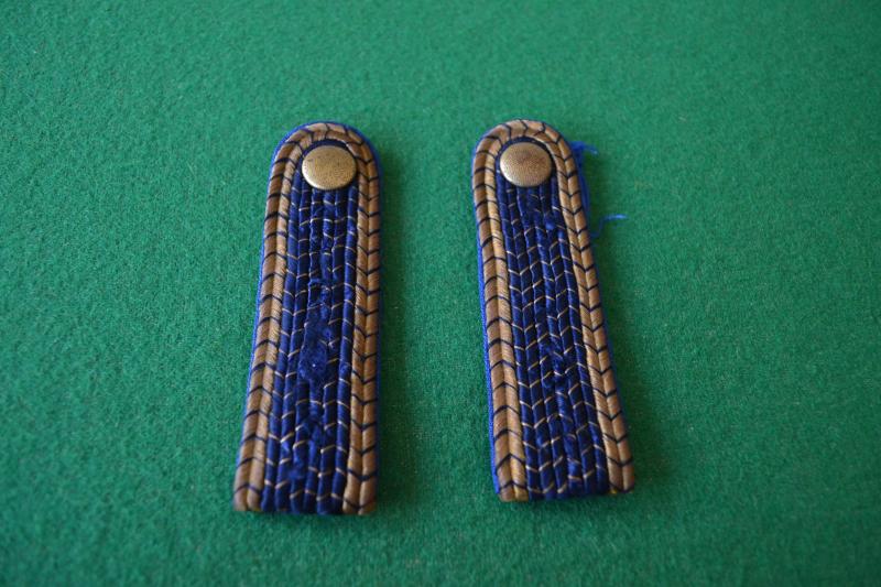 Reichsbahn Shoulder Straps.