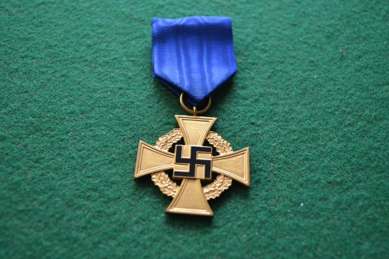 Faithful Service Cross.