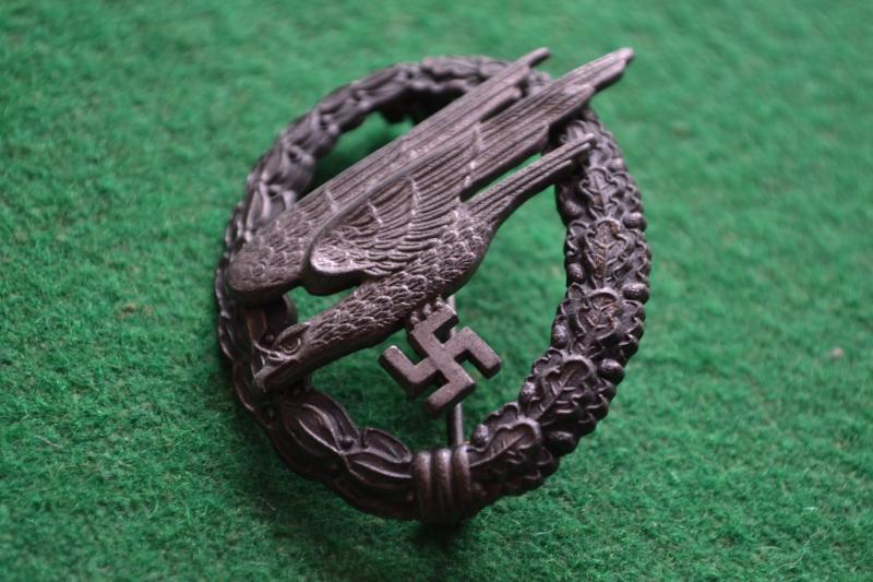 Luftwaffe Paratroop Badge.