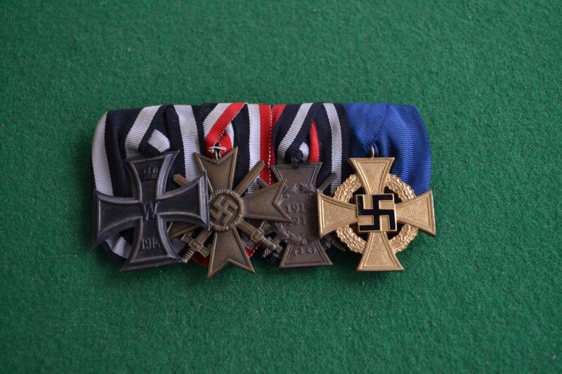 Court Mounted Group.