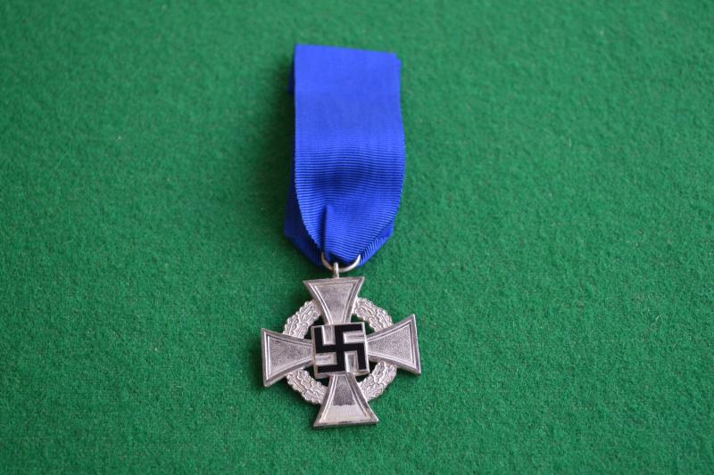 Faithful Service Cross.