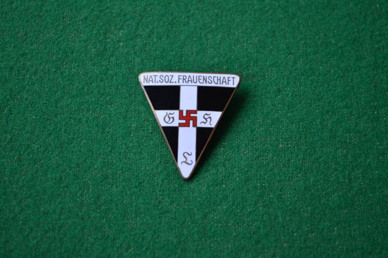 Frauenschaft  Members Badge.