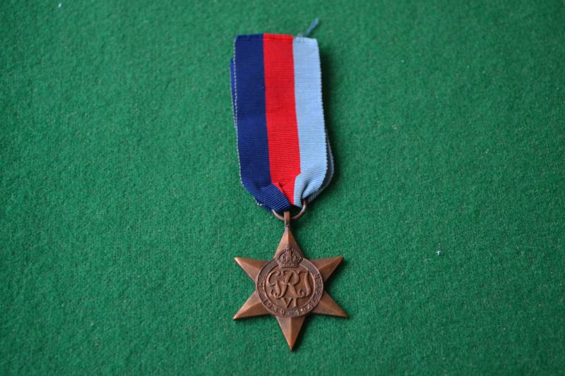 1939/45 Star.