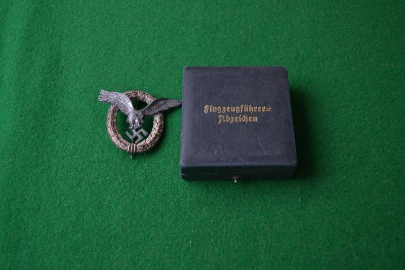 Luftwaffe Pilots Badge.