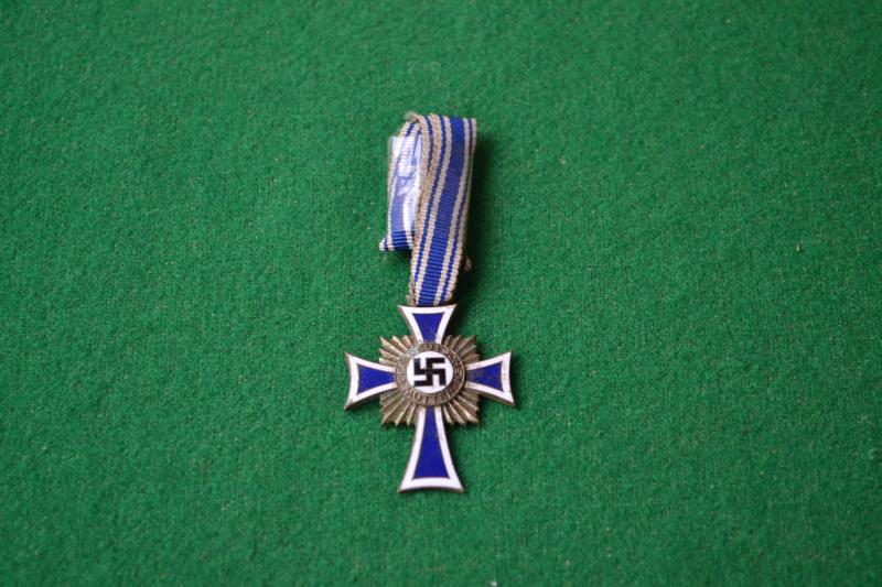 Mothers Cross.