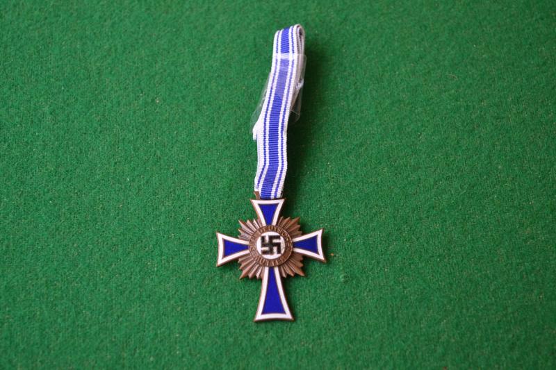 Mothers Cross.