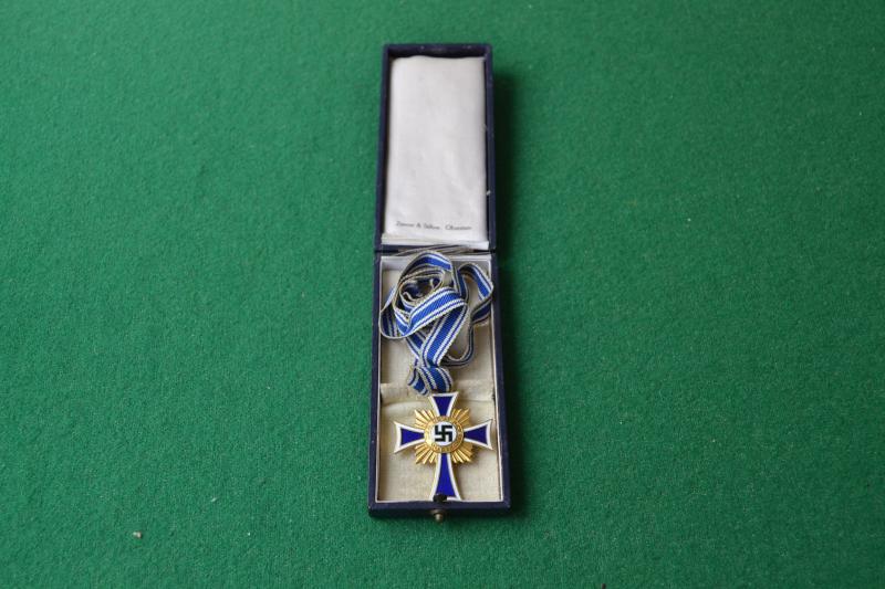 Mothers Cross.