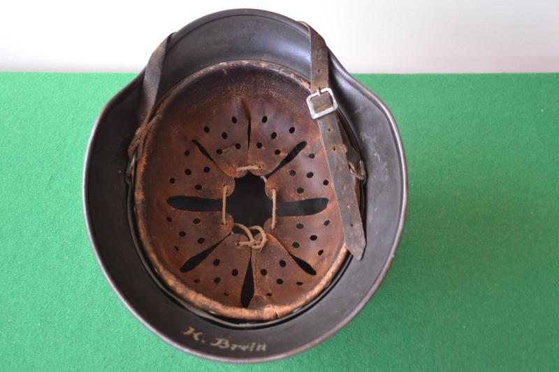 M35/40 Army Helmet.