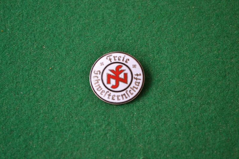 NSV Volunteer Sisters Badge.